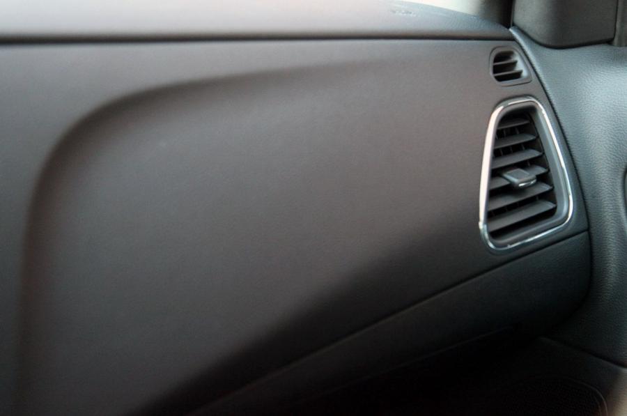  Chrysler 200 2011 года  (фото 60 из 122)